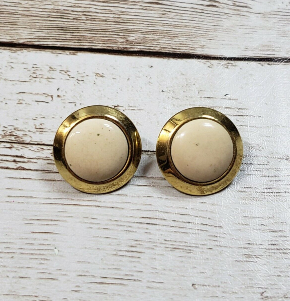 Vintage Clip On Earrings - Pretty Gold Tone & Spotted Cream Circle